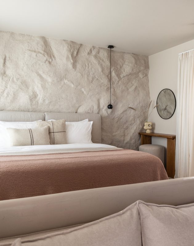IN-ROOM FACILITIES AND AMENITIES